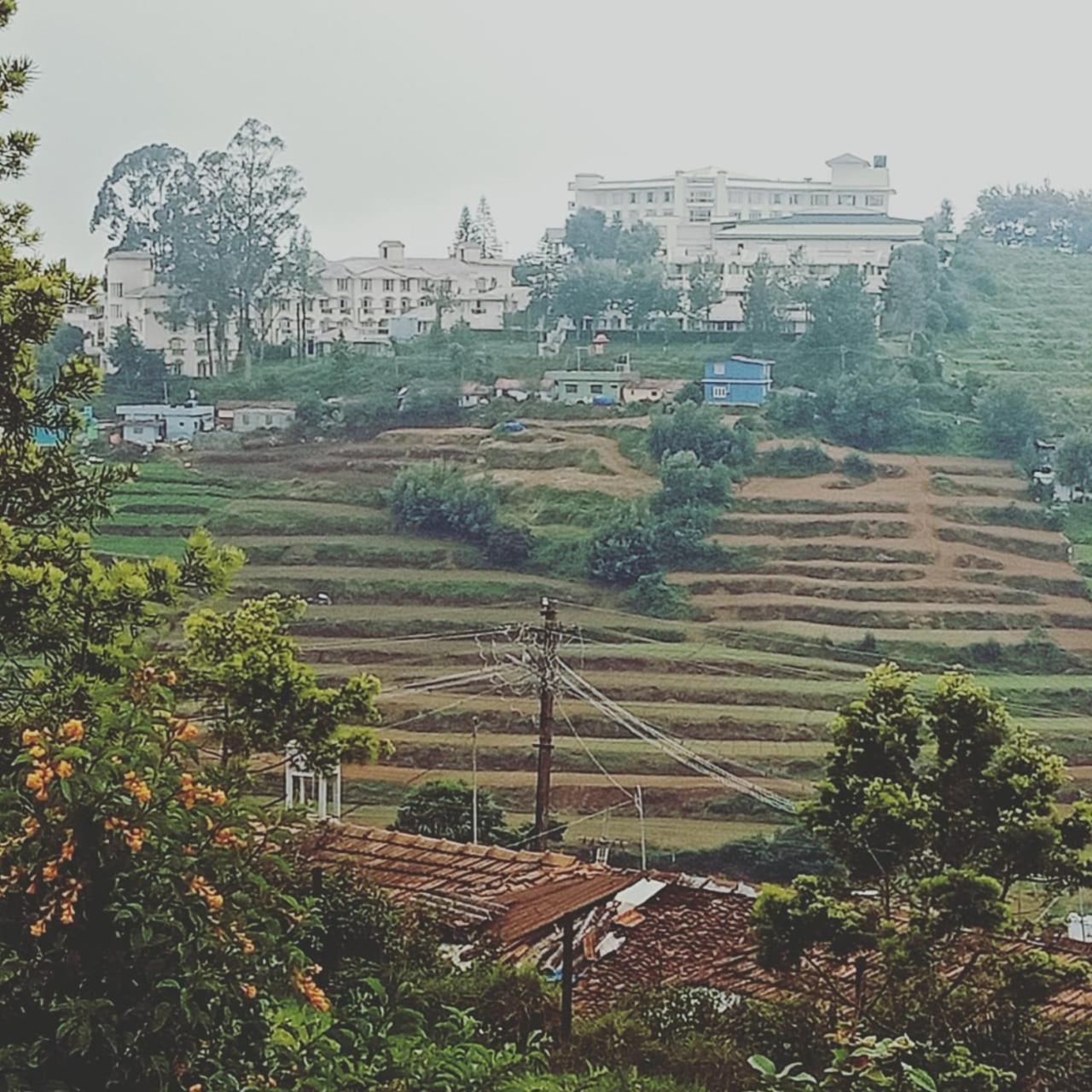 Albisville Hilltop Mansion Ooty Extérieur photo